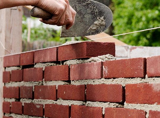 A Basic Bricklaying Guide for Beginners - Dengarden